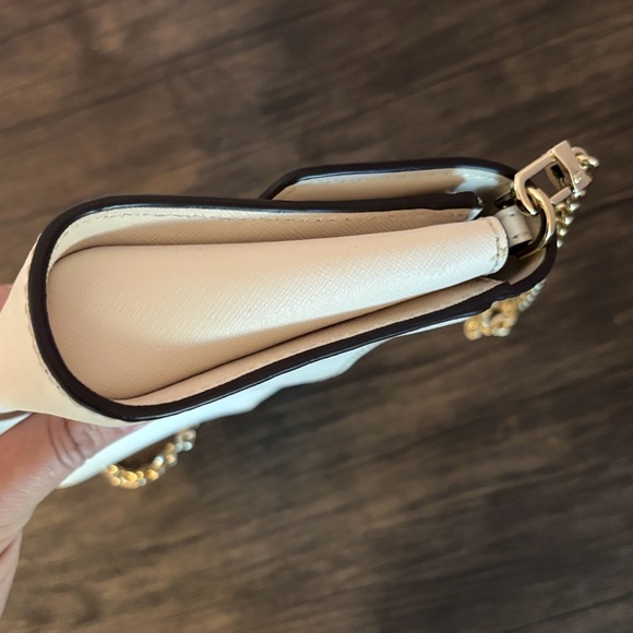 Michael Kors purse - Picture 8 of 10